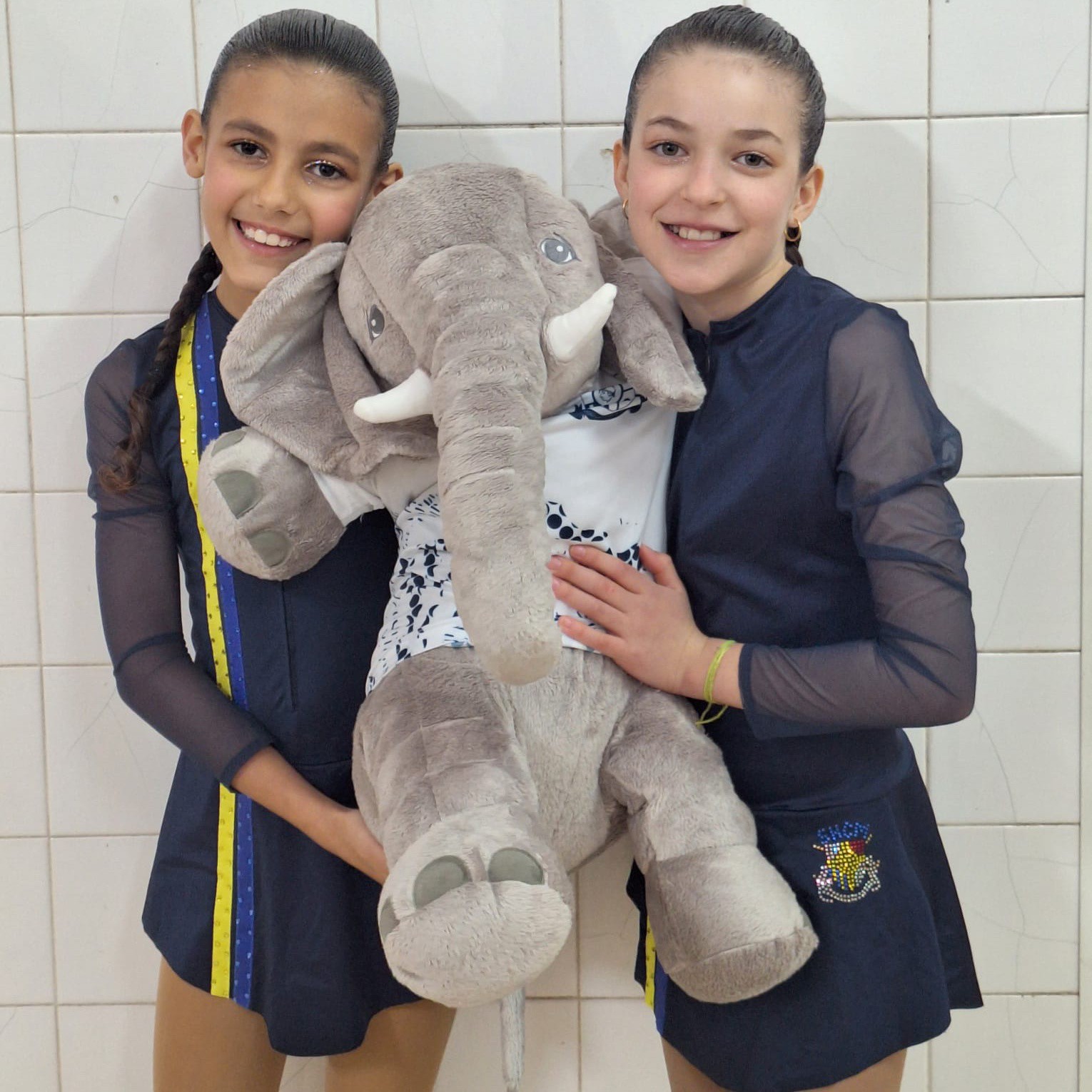 A Matilde Cavaco e Lara Batista também estão de parabéns! As nossas meninas alcançaram o nível I de iniciação, de patinagem artística! 👏🏻👏🏻👏🏻
#stuarthcmassamá #stuarthcmassama #patinagemartística #somosum