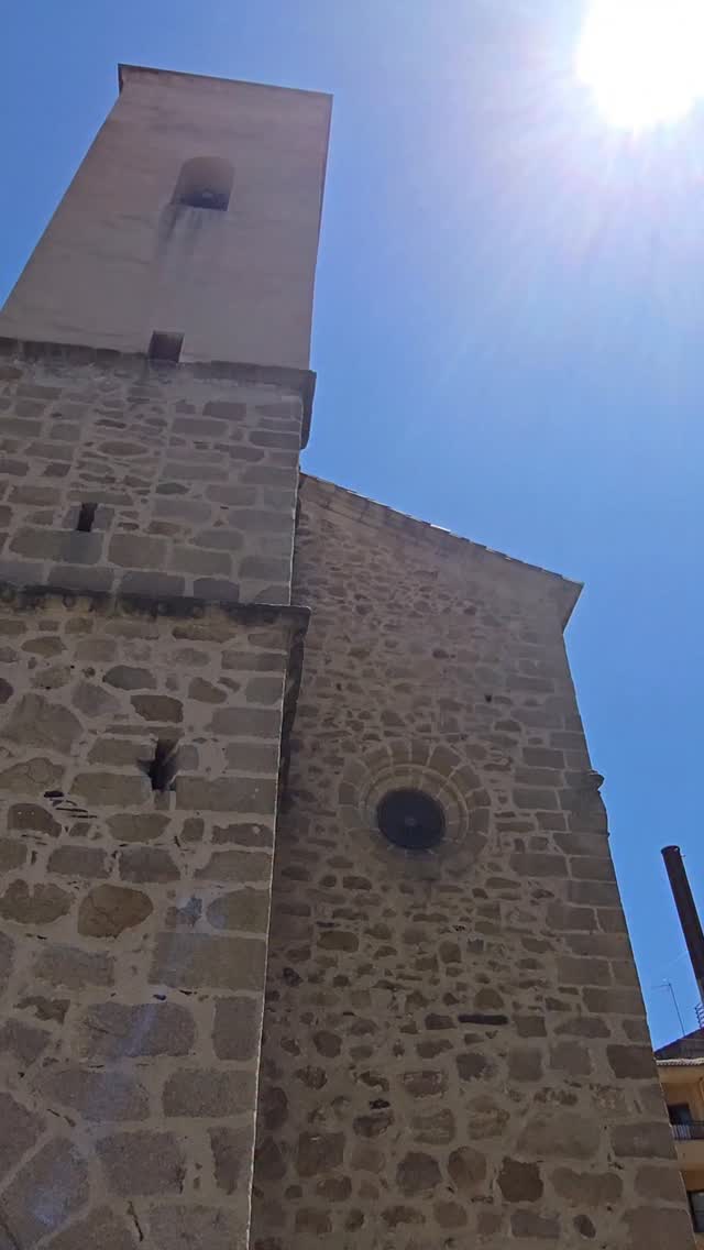 Como en los mejores libros, vuestra historia tiene un inicio inolvidable, un nudo lleno de momentos que os han traído hasta aquí y un precioso desenlace que es solo el comienzo de un nuevo capítulo. Irene y Cristian, seguid escribiendo vuestra historia juntos
@omicronbodas
@fusionupcial
@karmenarreglosflorales
@izonevents
@vincci_hoteles
@fotografia_ismael_
@pink.cadillac_band
@golf_valdecanas
@tino_monrobel
@flordeasoka
@irenneacst
@podolski1902
@anaviti_1981
@pacosantos.oficial