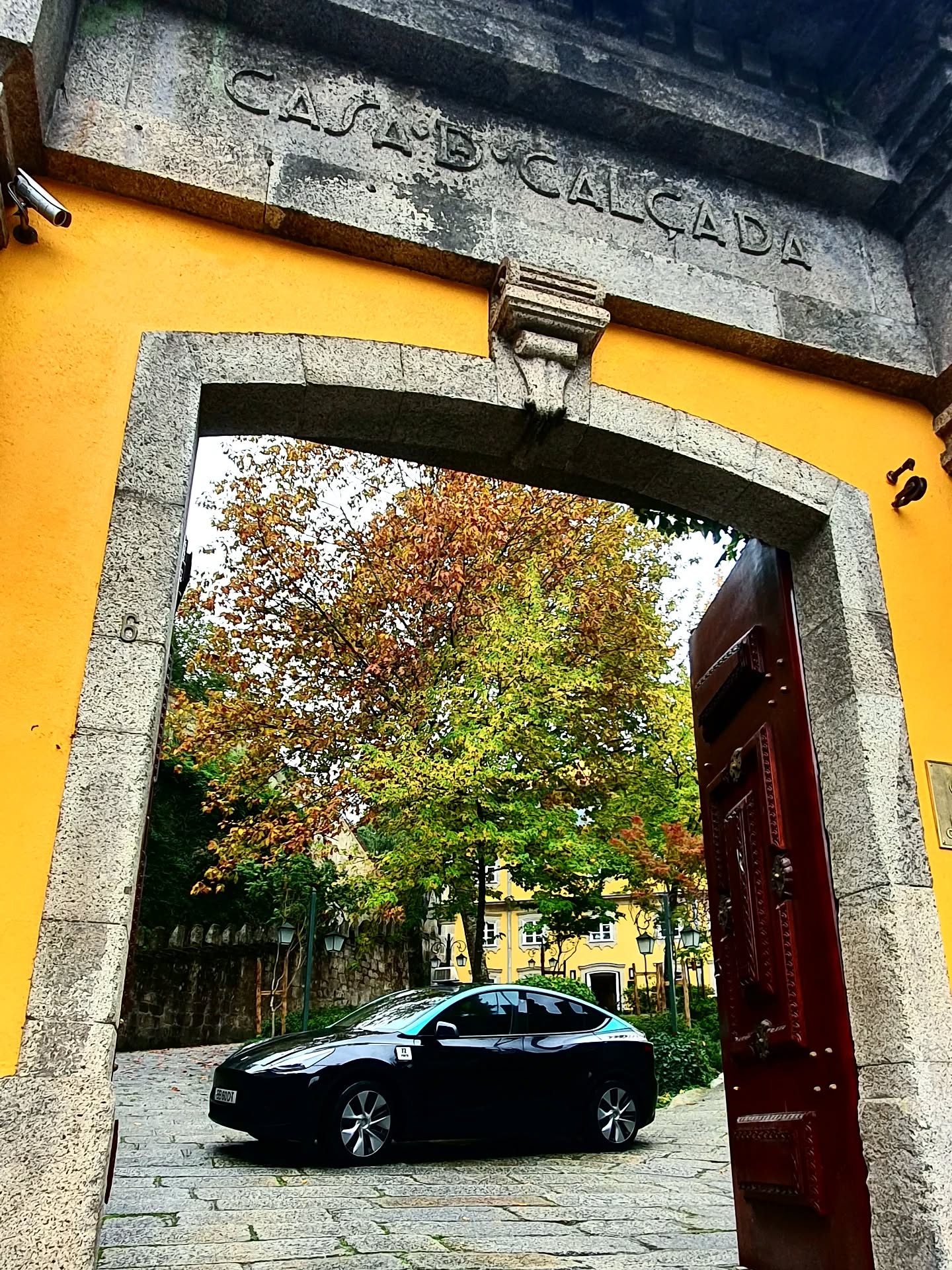 Transfer Porto > Casa da Calçada
Best service at the best price. Book now!
Dream, We make it happen!
WhatsApp: +351 910 971 047
Info@portotransfers.com
portotransfers.com
#visitporto #travelsafe #visitportoandnorth #storytalestours #dourovalley besttourguide besttourever visitportugal l secretplaces worldheritage patrimoniodaunesco viajaremportugal lovetravel loveporto loveportugal livingthedream portotransfer portotransfers portotransfertour portotransferoficial taxisporto tourservice
tourserviceafurada