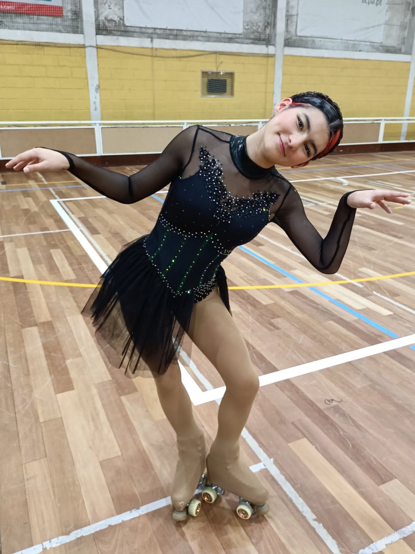 As nossas meninas hoje no treino de preparação para o Torneio Primavera.
O torneio irá decorrer nos próximos dias:
2 e 3 de Maio em Odivelas
23 e 24 de Maio em Vialonga
#patinagemartística
#somosum💛💙💪🏼