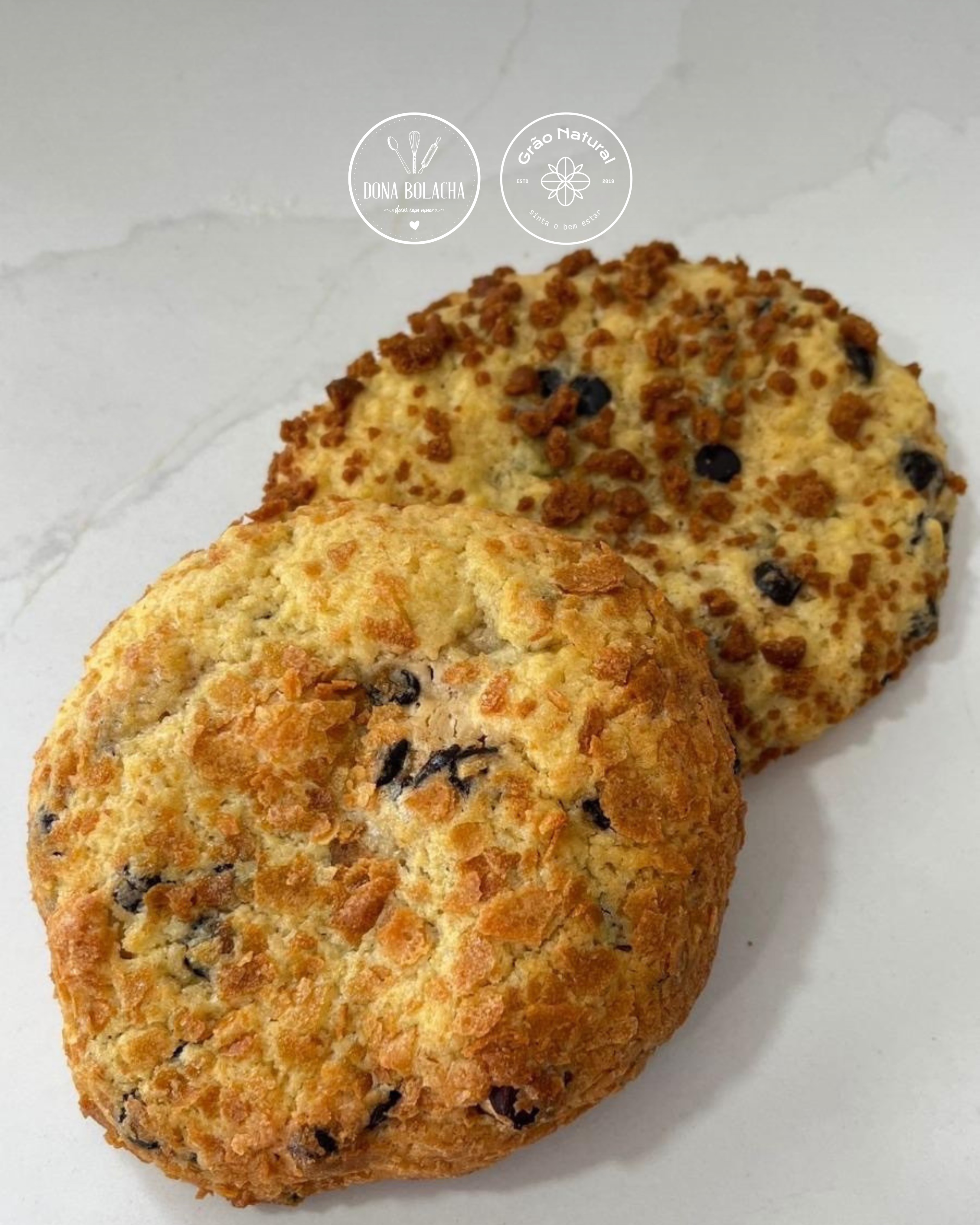 A partir de agora, vais poder encontrar as deliciosas bolachas da @donabolacha_ por aqui: disponíveis de quinta a sábado. 🤤✨🍪
Disponível nos sabores Kinder Bueno ou Speculoos. 🍪
Qual vais provar primeiro? 😏
#graonatural #mariabolacha #cookies #bolachascaseiras #arcosdevaldevez